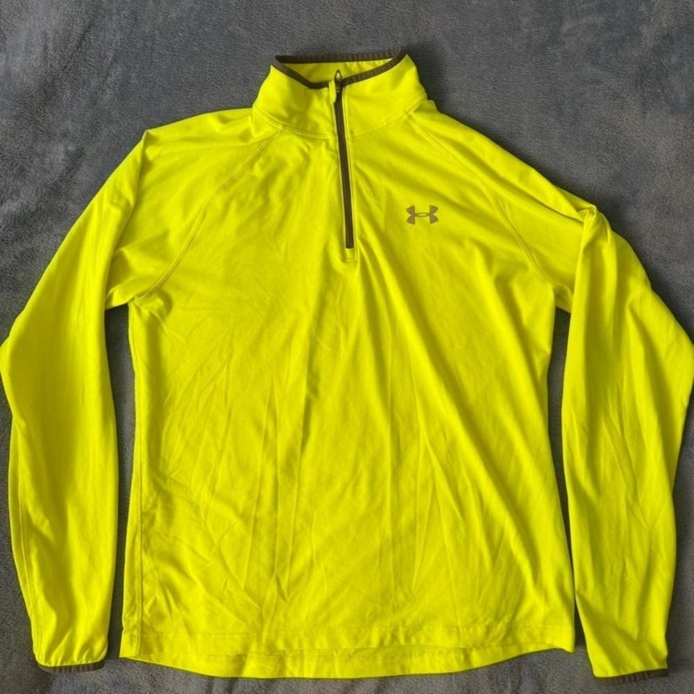 Under Armour yellow quarter zip top men Size L